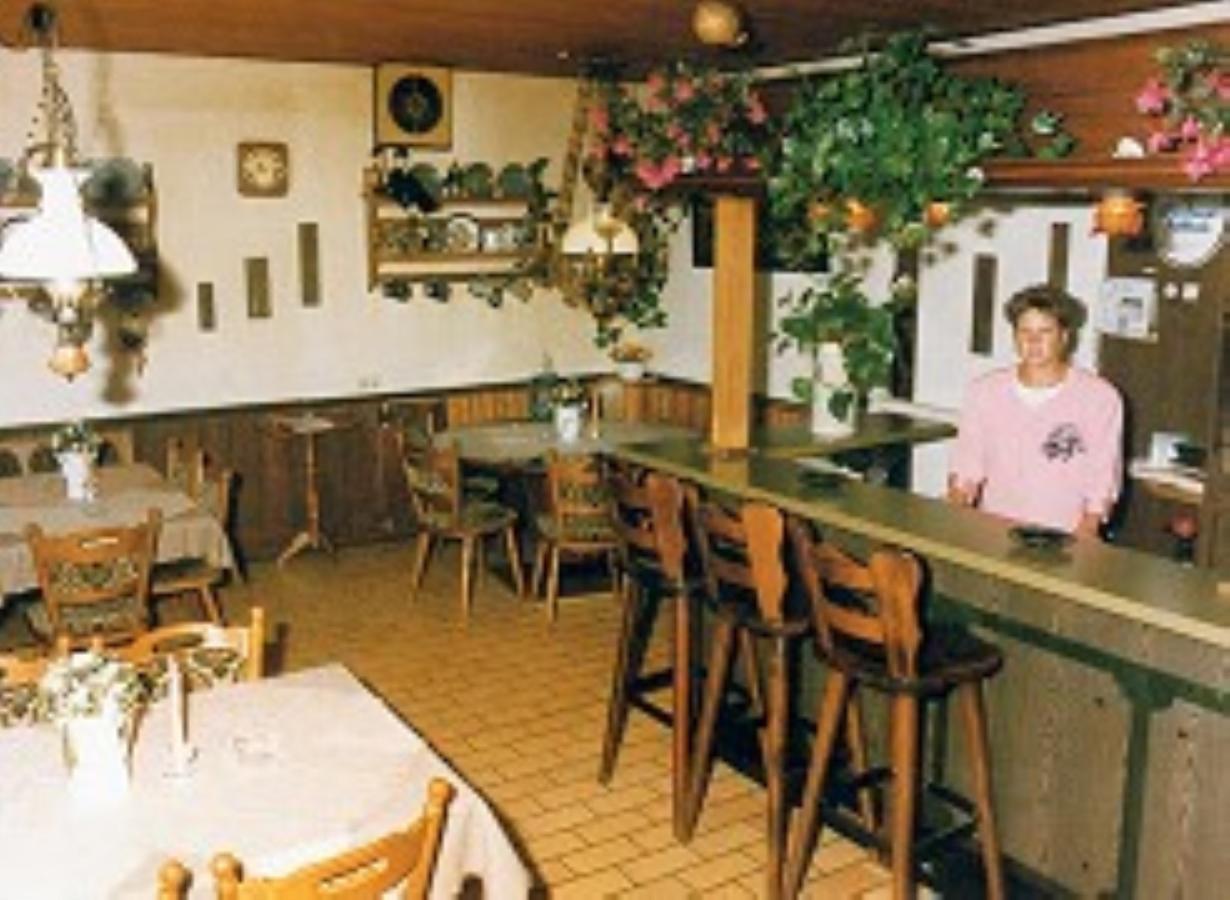 Hotel-Restaurant Cordon Rouge Wolfenbüttel Exteriör bild
